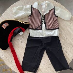 Kids Pirate Costume Size 3-4 yrs | Halloween & Dress-Up